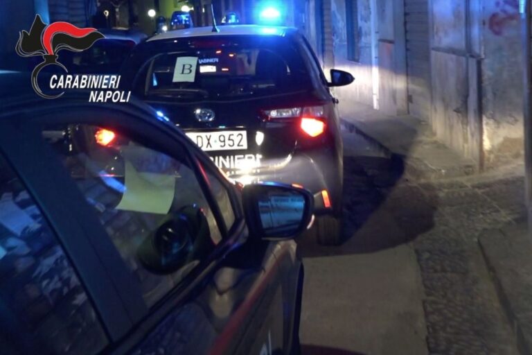 Doppio raid a Castellammare, due feriti in poche ore: “Ci hanno rapinato”