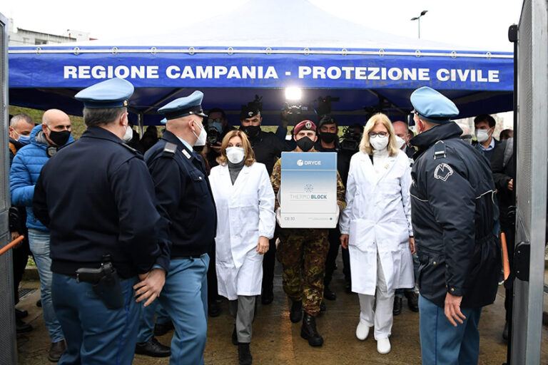 Vaccinazioni: attiva da oggi la piattaforma per le adesioni dei cittadini da 45 a 49 anni