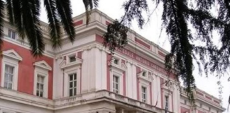 Variante Omicron, in tilt il pronto soccorso del Cardarelli: troppi accessi