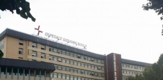 Ospedale San Giovanni Bosco di Napoli, dimesso l’ultimo paziente che era stato colpito dal covid