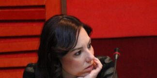 Dalla giunta De Magistris, via libera al ‘preconsuntivo’ dello scorso anno contabile