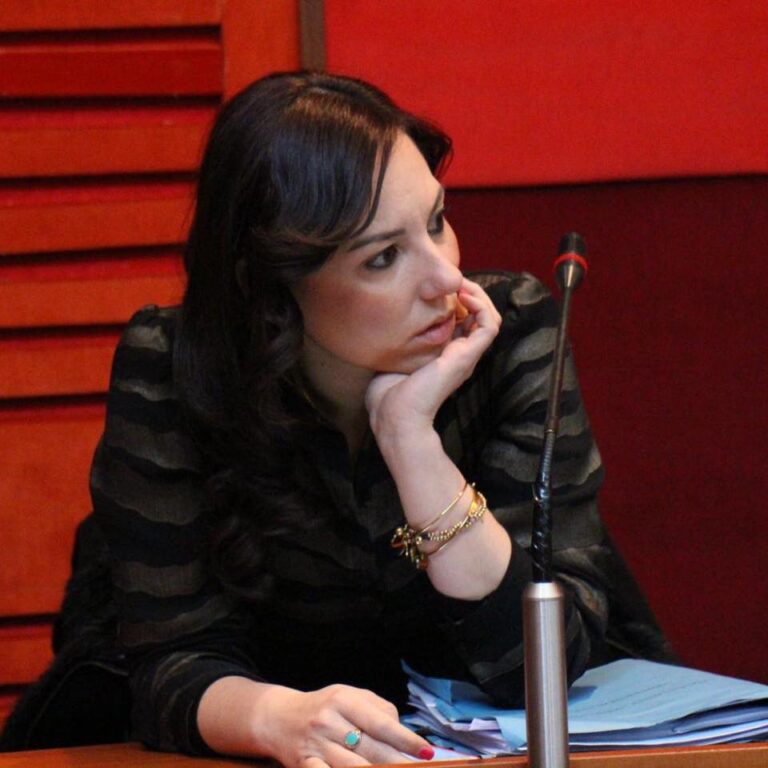 Dalla giunta De Magistris, via libera al ‘preconsuntivo’ dello scorso anno contabile