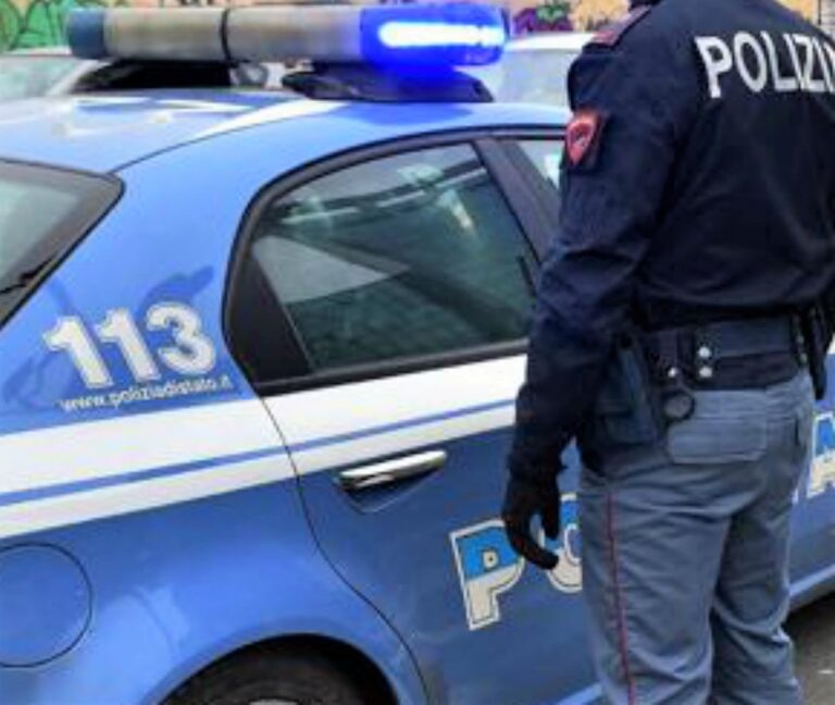 Caivano, armi e droga in appartamento: tre arresti