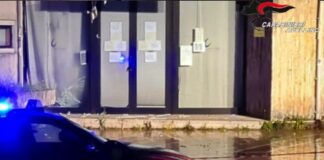 Bomba al centro per l’impiego di Avellino, due persone arrestate dai carabinieri