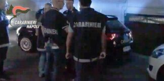 Pozzuoli, estorsioni e minacce a suon di mitragliatrici e pistole: tre persone arrestate dai Carabinieri