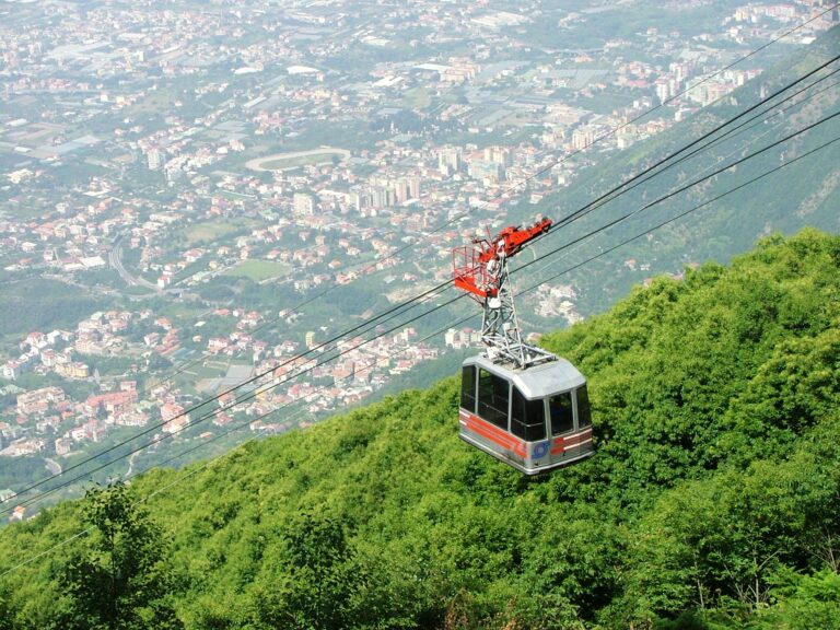 Terrore per venti passeggeri sul Monte Faito: funivia ferma per un’ora a causa di un guasto elettrico