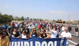 Whirlpool, flash mob per i mille giorni di protesta: Monica Sarnelli canterà con gli operai