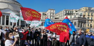Nuova manifestazione dei lavoratori Whirlpool all’aeroporto di Capodichino: vogliamo lavorare!