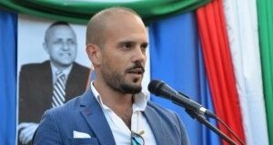 Sant’Arpino, messa in sicurezza succursale liceo Siani: lavori effettuati male. Blitz dei vigili del fuoco, il Comune da un anno non risolve il problema