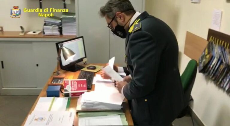 False prescrizioni di esami, due persone arrestate: interdittiva di un anno per due medici