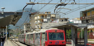 Circumvesuviana, pendolari in rivolta: “L’aumento della tariffa è inaccettabile”