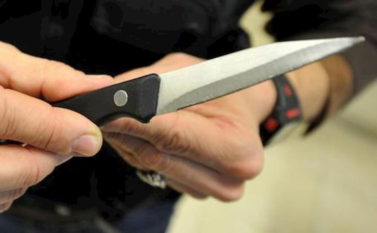 Studente 14enne pugnala 5 persone in una scuola in Spagna