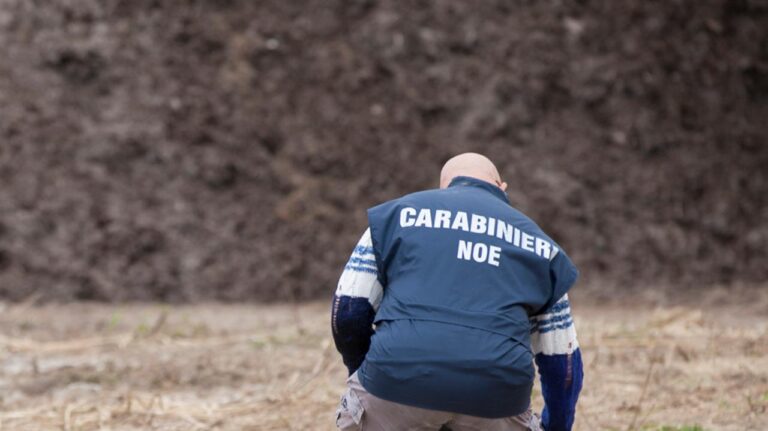 TUTTI I NOMI Operazione del Noe di Salerno, arrestati 14 operai assenteisti nell’ex discarica di Padula