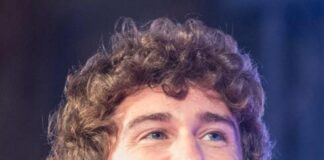 Anche Alessandro Siani dietro al ‘bancone’ più famoso d’Italia: sarà lui a condurre Striscia la Notizia