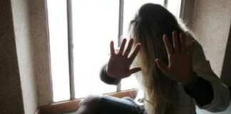 Gragnano, droga 17enne e la stupra: arrestato 46enne