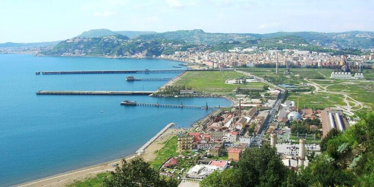 Sarà il sindaco di Napoli il commissario per la bonifica di Bagnoli