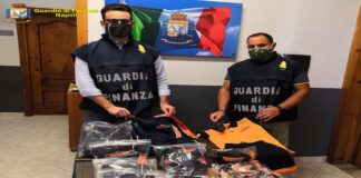 Capi contraffatti, finanzieri in azione a Nola e Napoli: sequestrati uno stabilimento e due magazzini