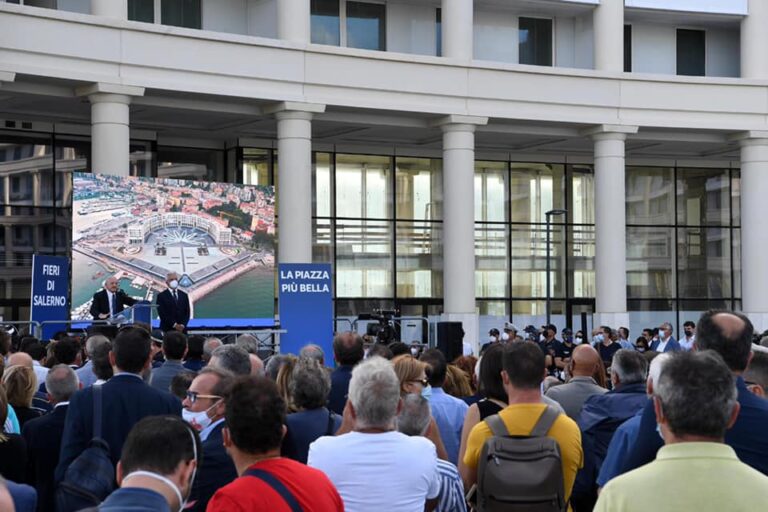 Salerno, ecco Piazza della libertà, inaugurazione dopo 15 anni di lavori e battaglie legali