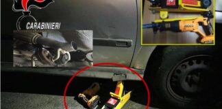 Furto di marmitte, arrestato un 46enne in un centro commerciale di Quarto