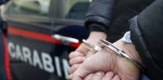 Avellino, insegue e aggredisce la convivente: arrestato