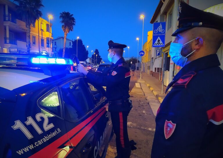 Sant’Arpino: arrestato il minorenne che aveva ferito un coetaneo con una coltellata