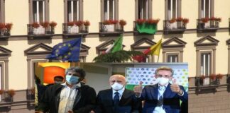 De Luca: “A Napoli più dirigenti del Movimento 5 Stelle che voti…”
