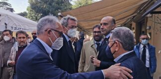 Manfredi a Caserta per Marino: “Votare per la continuità”. E il sindaco: “Biodigestore si farà!”. Intanto Zinzi attacca: “Contro di me volgari offese”