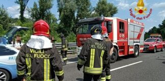 Un morto e diversi feriti in un grave incidente sulla A1: quattro i veicoli coinvolti