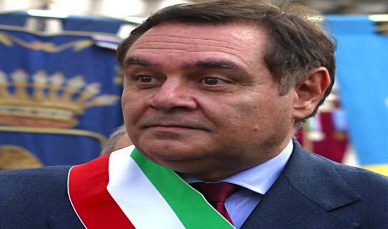 A Salerno conferma per Vincenzo Napoli, a Benevento ballottaggio Mastella-Perifano. Flop Fratelli D’Italia (1,67%)