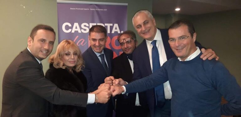Provincia: in una affollatissima sala De Sica, Magliocca ha presentato la sua candidatura