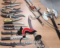 In casa numerose armi asiatiche, denunciato 40enne di Torre Annunziata
