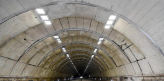 Napoli, riaperta la Galleria Vittoria: lungomare senza auto