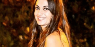 Napoli, aggredita e rapinata per un vecchio cellulare: “Ferita da tanta cattiveria”