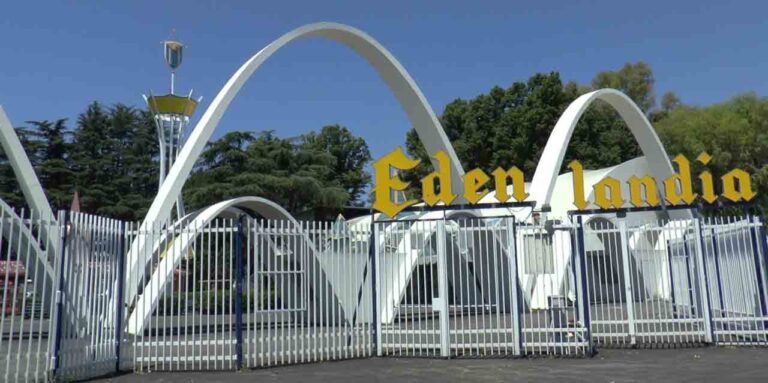 Napoli diventa set, centinaia di aspiranti attori in fila all’Edenlandia