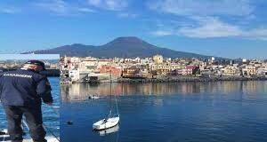 Prima notte in carcere per la mamma del bimbo di due anni annegato a Torre del Greco