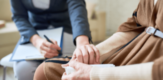 Servono altri 70 assistenti sociali, è allarme dalle periferie di Napoli