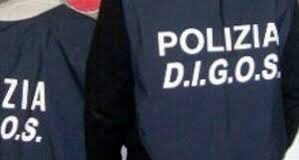 Paziente campano muore, arrestato medico che gli avrebbe prescritto cure alternative