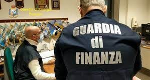 Caserta, maxi sequestro da 20 milioni per riciclaggio e bancarotta fraudolenta: cinque indagati