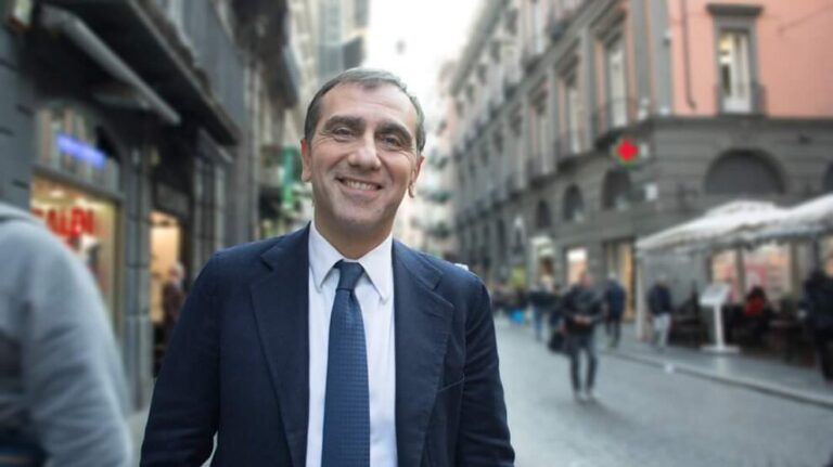 Covid in Campania, Nappi bacchetta De Luca: “Dati dei positivi a seconda della convenienza”