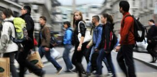 Neet, in Italia sono due milioni i ragazzi invisibili. Dato in crescita, il peggiore in Europa