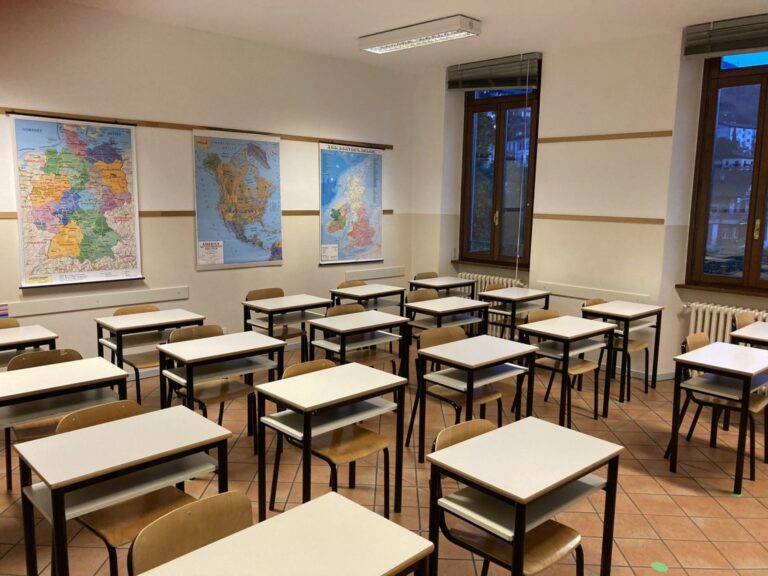 Assenteismo scolastico nel napoletano: 12 genitori denunciati