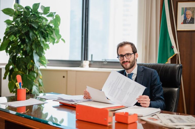 Domani congresso regionale di ‘Azione con Calenda’, nuovo segretario campano Giuseppe Sommese