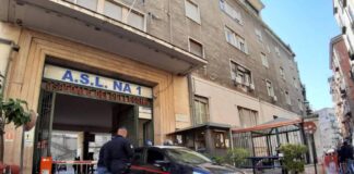 Napoli, ancora un giovane accoltellato: si tratta di un 23enne incensurato, indagano i carabinieri