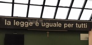 Napoli, portato nel tribunale sbagliato: salta udienza del processo per la morte di Nicola Liguori
