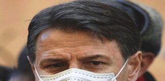 Il tribunale di Napoli sospende la modifica dello Statuto, Conte decade da presidente del Movimento 5 Stelle