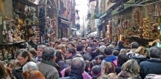 Turismo, Napoli si rilancia: prenotazioni già al 20%, previsto il pienone per Pasqua