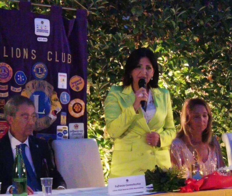 Lions “Club Aversa città Normanna”, passaggio della campana: Eufrasia Cannolicchio nuovo presidente