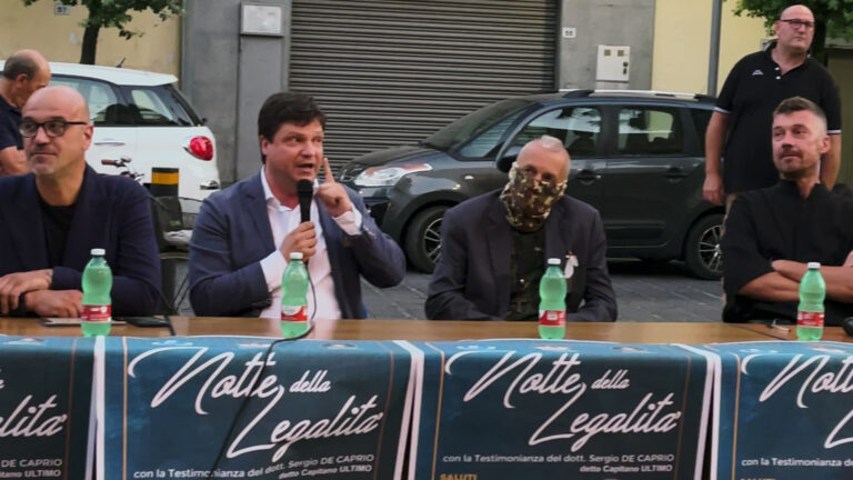 VIDEO Notte della Legalità a Casapesenna, ospite il capitano Ultimo. Il sindaco De Rosa: “Voci di richieste di pizzo, i clan non avranno spazio”