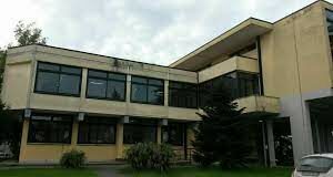 Sant’Arpino, blitz dei vigili del fuoco al liceo “Siani”: l’istituto rischia la chiusura per colpa degli amministratori locali