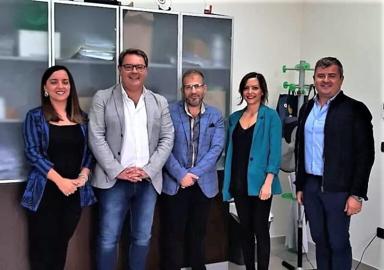 INCHIESTA OPERATORI ECOLOGICI CESA/1 Parentopoli anche nel servizio di igiene urbana, familiari sindaco Guida e della compagna Erika Alma stagionali col “posto fisso”